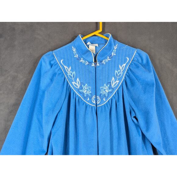 Vintage Wolverine Robe Lounger Size Small Blue Embroidered - Picture 2 of 7